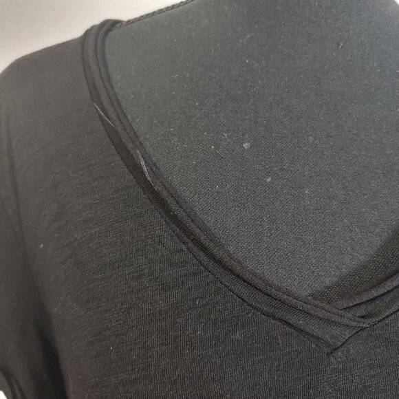 Anthropologie T.la Classic V Neck Pocket Tee Black - Picture 7 of 9